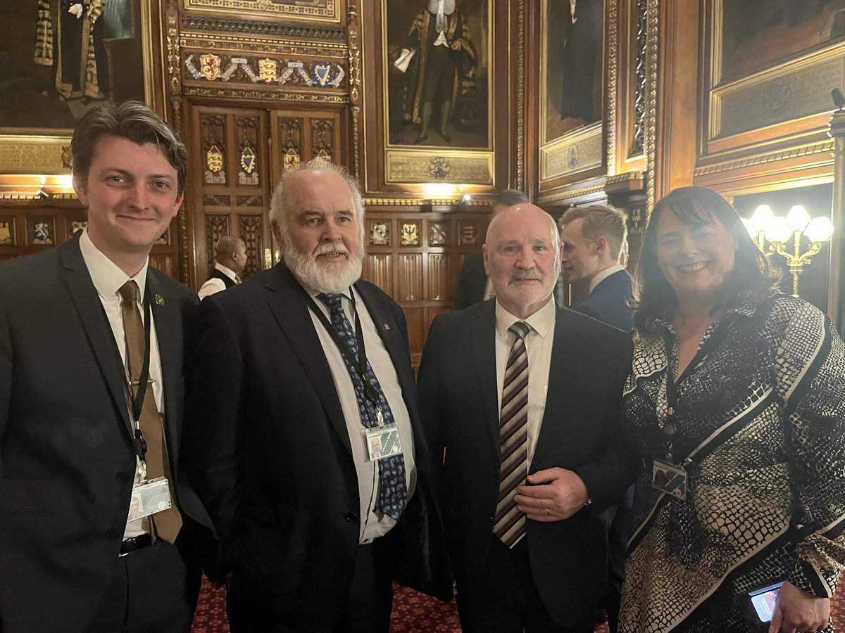 JoeEDwyer's tweet photo. Tomorrow @AlexMaskeySF will finally stand down as Speaker in the Northern Assembly. Alex was probably one of the first SF reps I ever met. He’s a credit to SF &amp; a legend of modern Irish republicanism. A leader who led by example &amp; from the front. Best wishes to him &amp; his family👏 https://t.co/c53BZvXic2