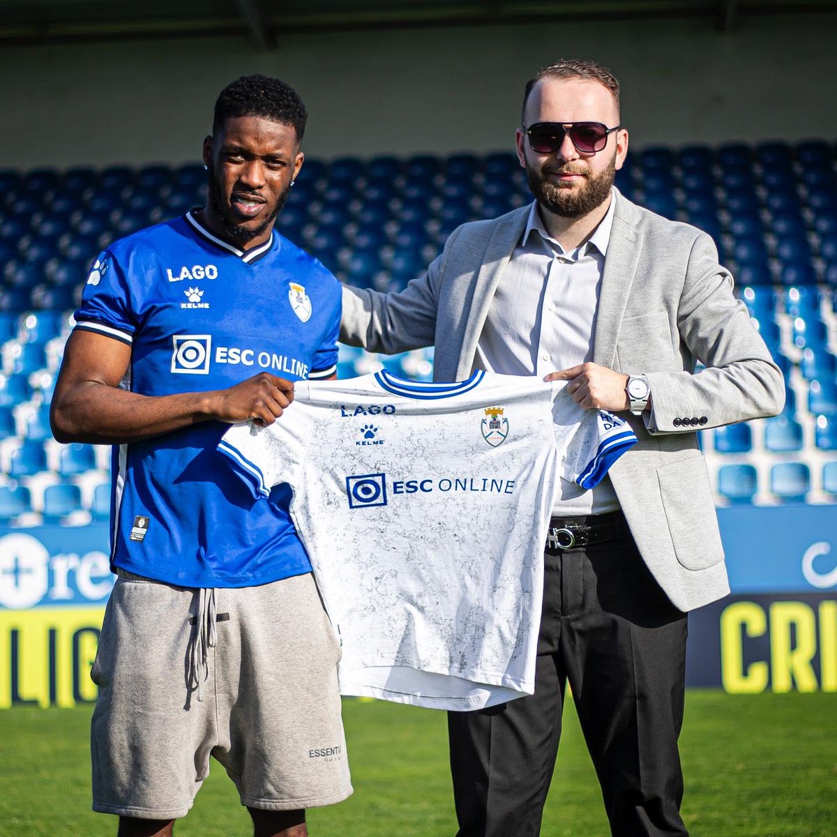 Done deal <a href="/midesho/">Mide Shodipo</a> signs for Portuguese club <a href="/cdfeirensesad/">CD Feirense - Futebol, SAD</a> 🇵🇹⚽️✍️