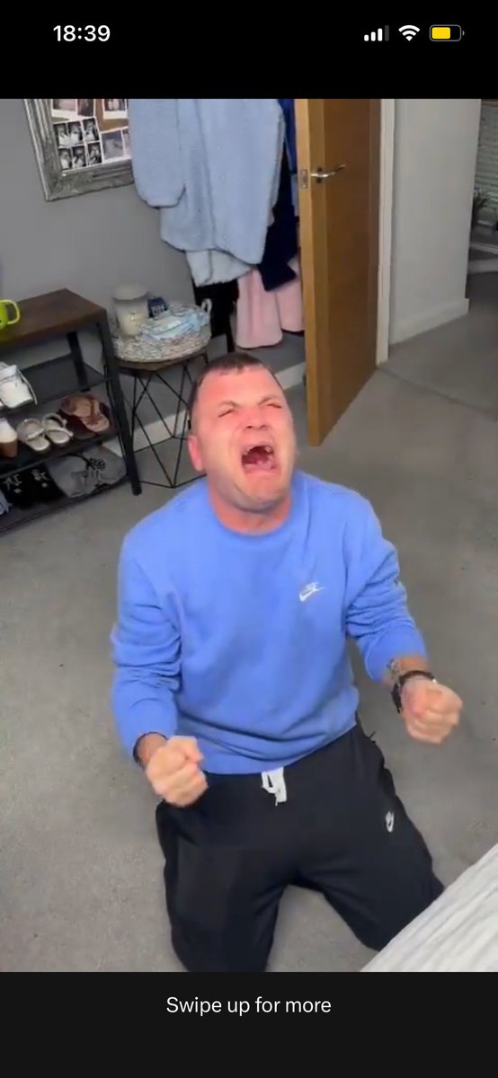 kylelfc88's tweet photo. @StokeyyG2 My reaction when he made the tea by putting the milk in first #NonceBehaviour https://t.co/a5WS4C6tBY