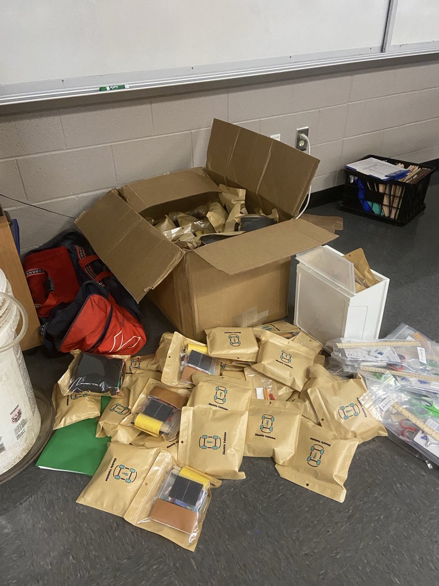 Look out RICS environmental science class. We will be engineering our way through the rest of the semester thank to this amazing donation from Engineering Tomorrow! Electric vehicles, water filtration and hydrogen fuel cells.