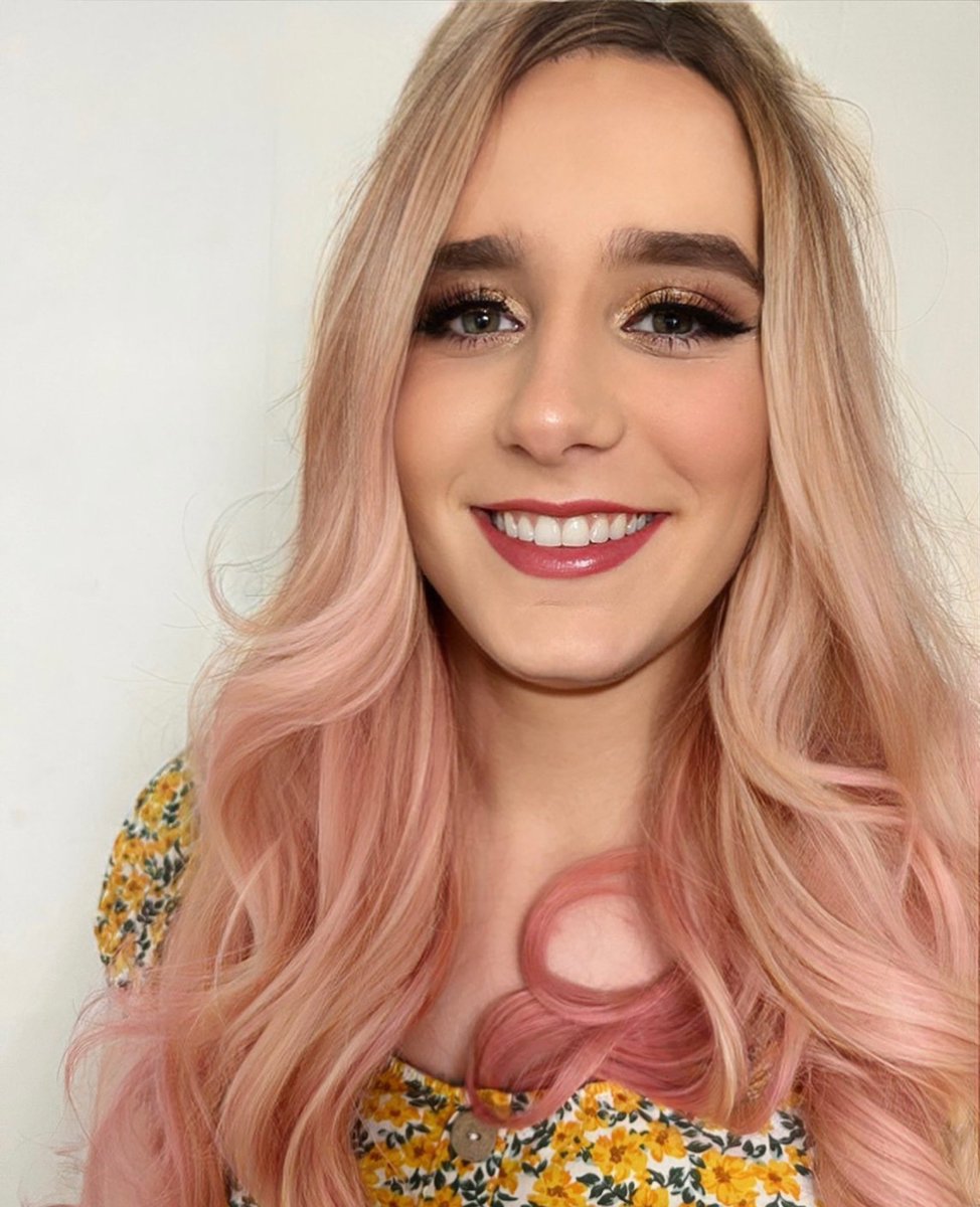 Gunnerj480's tweet image. So my stream finally put me in drag and not gonna lie, kinda a baddie