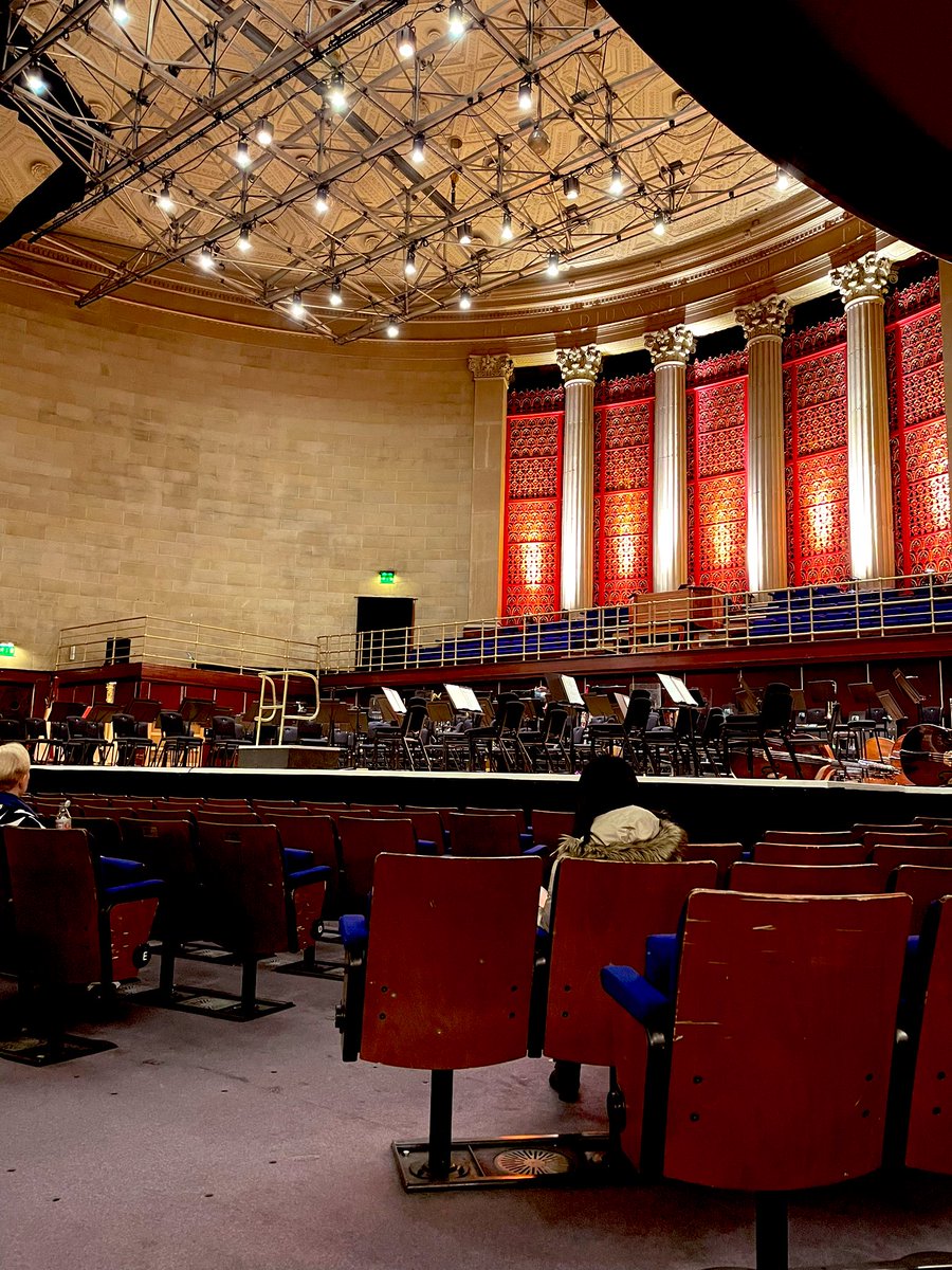 Friday night with <a href="/TheCBSO/">CBSO</a> and <a href="/JessGillamSax/">Jess Gillam</a> 🎷