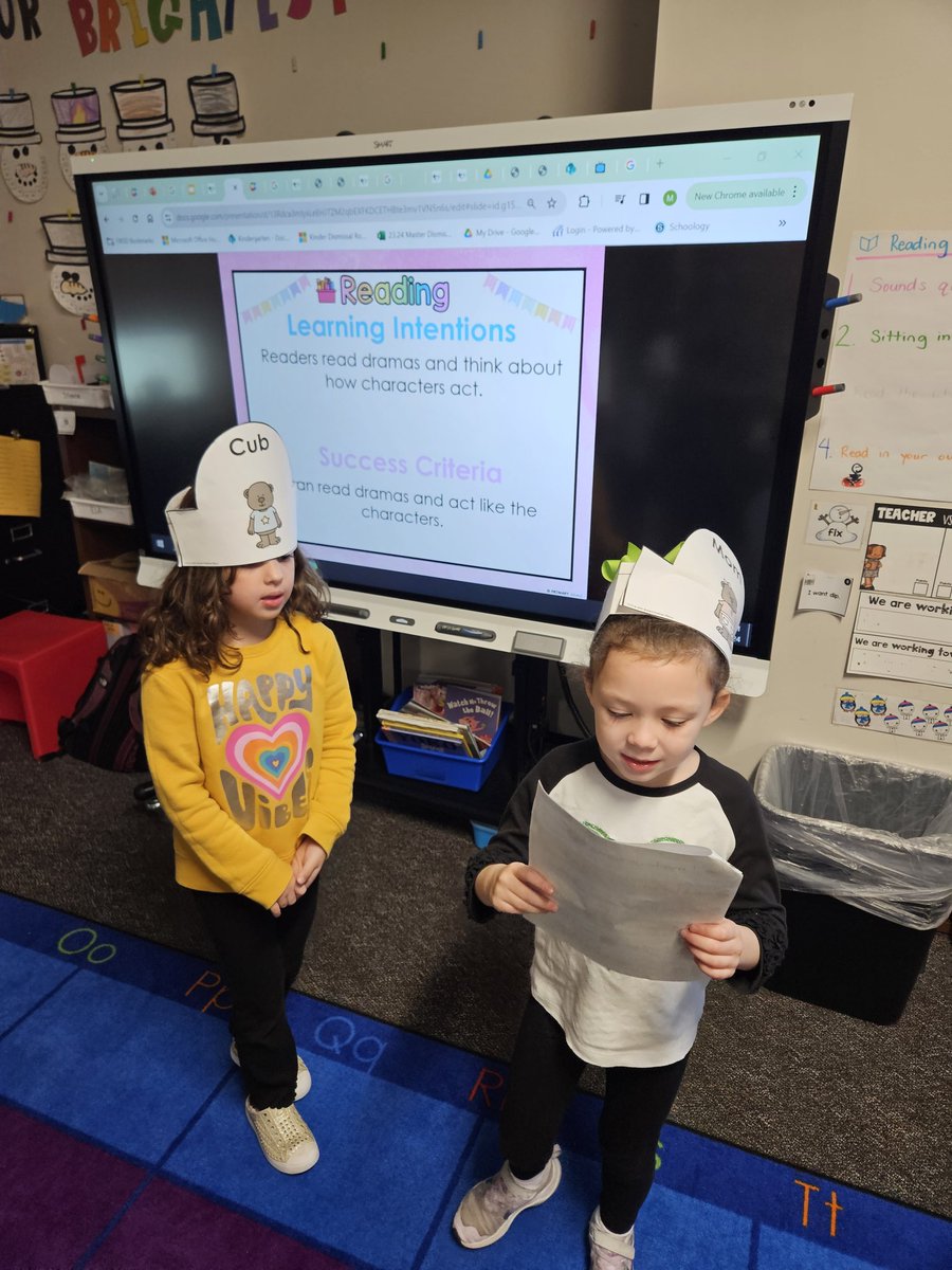 MaryBethBajikar's tweet image. Reading and acting out stories this morning. 
@DLE_Lions 
#justgoodteaching #livelaughloveleonetti #hearourroar