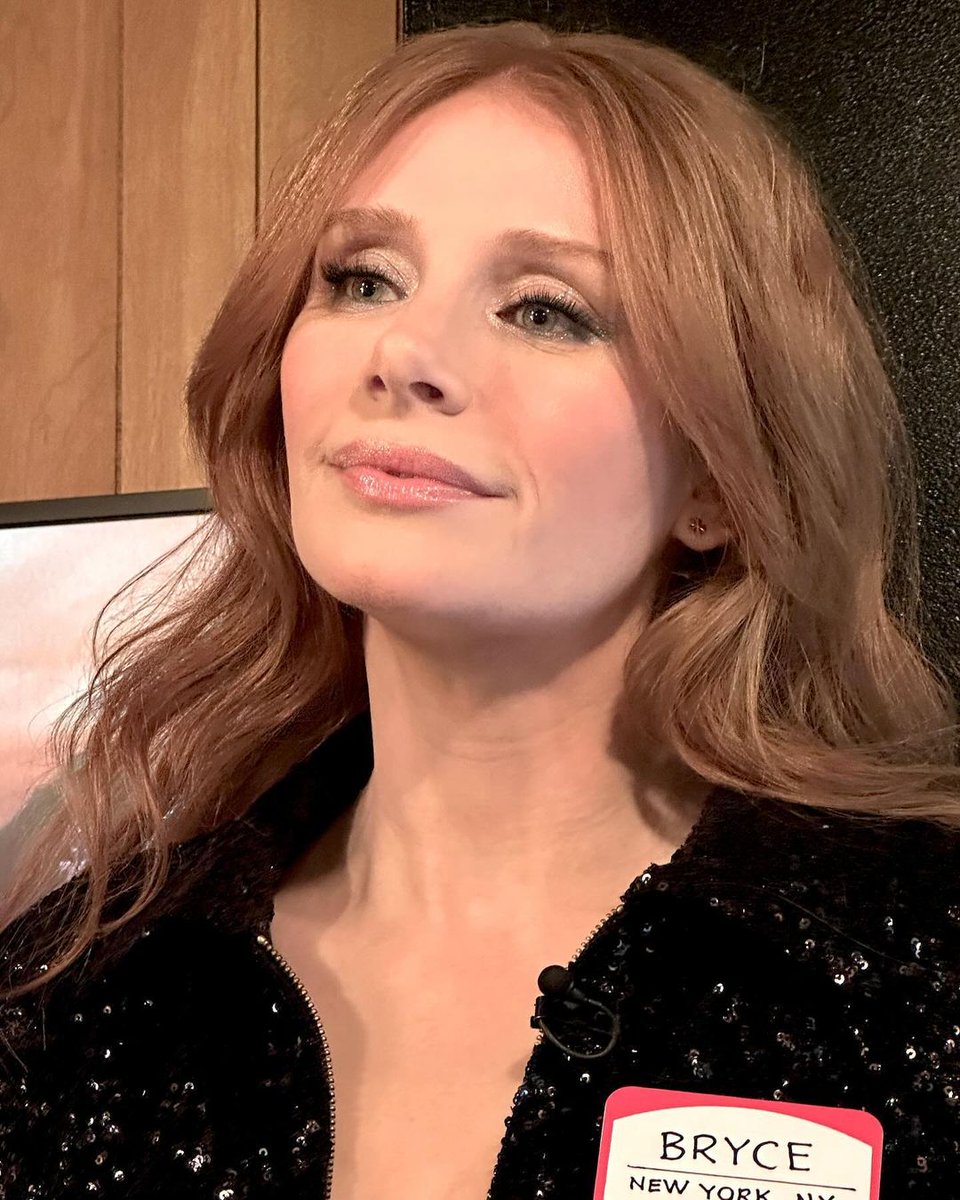 BryceDallasHowardNet tweet media