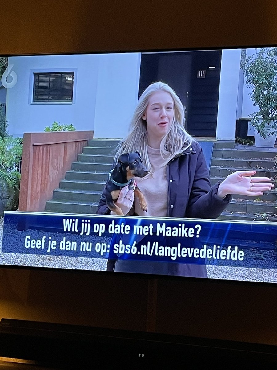 florijntjes's tweet photo. Voer zich een hele dame #langlevedeliefde haar date heeft zich heel goed verbaal staande gehouden, dikke respect voor hem! https://t.co/x3YKaoZD9n