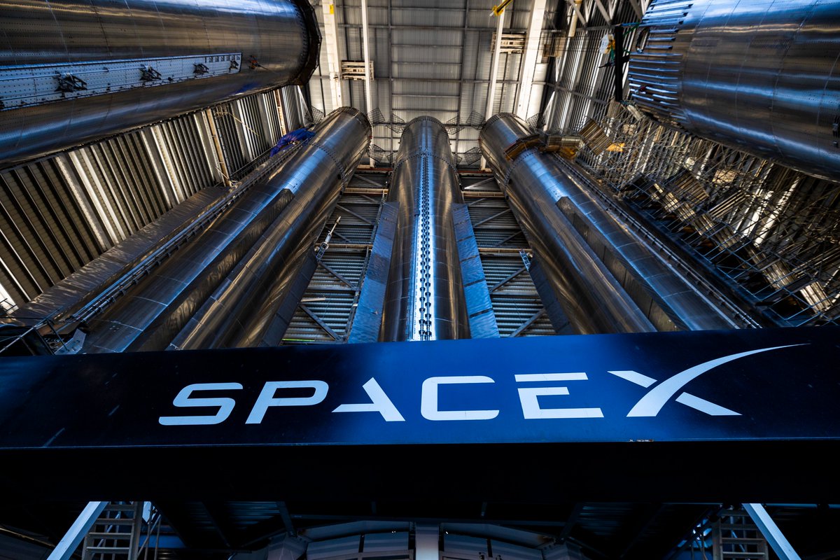 SpaceX tweet picture