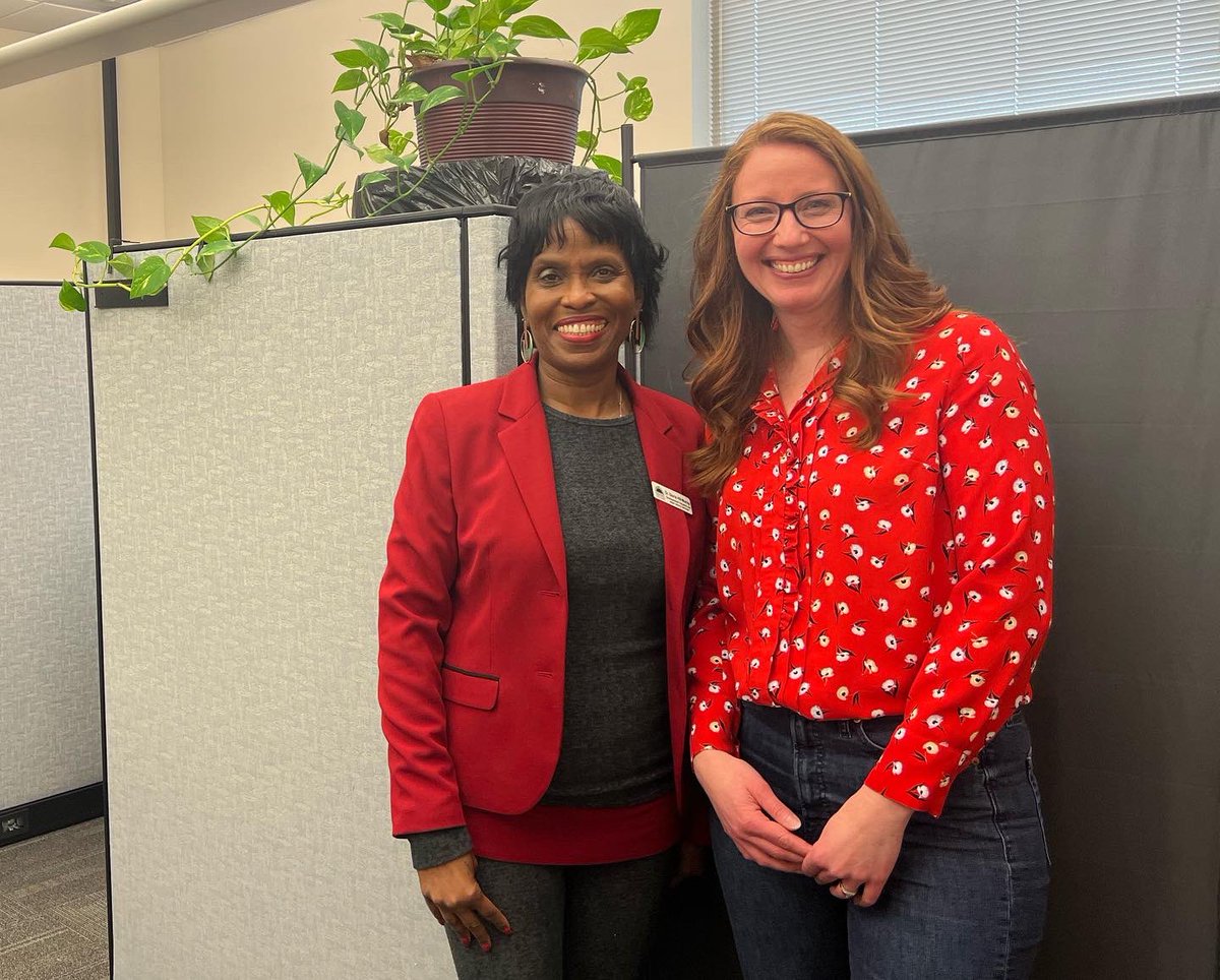 hagerstowncc's tweet photo. HCC staff &amp; students are wearing red today to join @American_Heart in raising awareness about heart disease!❤️

 #hccnow #WearRedDay #HeartMonth #americanheartassociation https://t.co/O5cm72RmKs