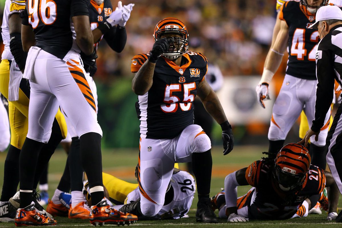 MLFootball's tweet image. WOW: #Bengals legendary linebacker Vontaze Burfict says he purposely “PLAYED DIRTY” only against the #Steelers because he “HATED” Pittsburgh. 

“I didn’t hit people after the play all the time Just the #Steelers. F*CK THE STEELERS.”