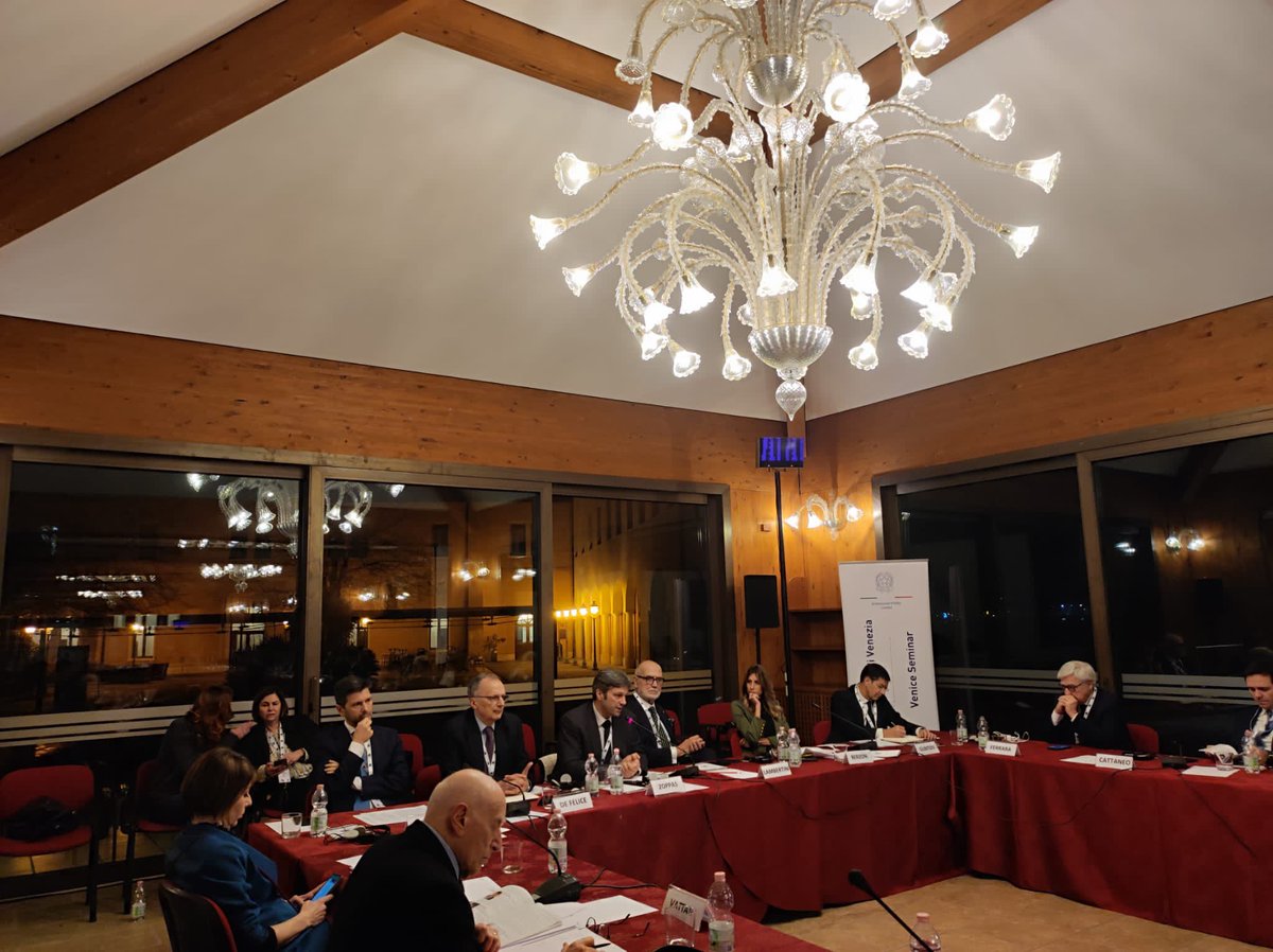 ItalyinUK's tweet image. In the second session, moderated by @SilviaBerzoni the focus turned to‘The G7 and Opportunities for the ‘Made in Italy’ Brand and the Italian Economy’. The panelists included @ITAtradeagency President @matteozoppas, @PSalzano, @gregdefelice, and Marco Gubitosi. #veniceseminar2024