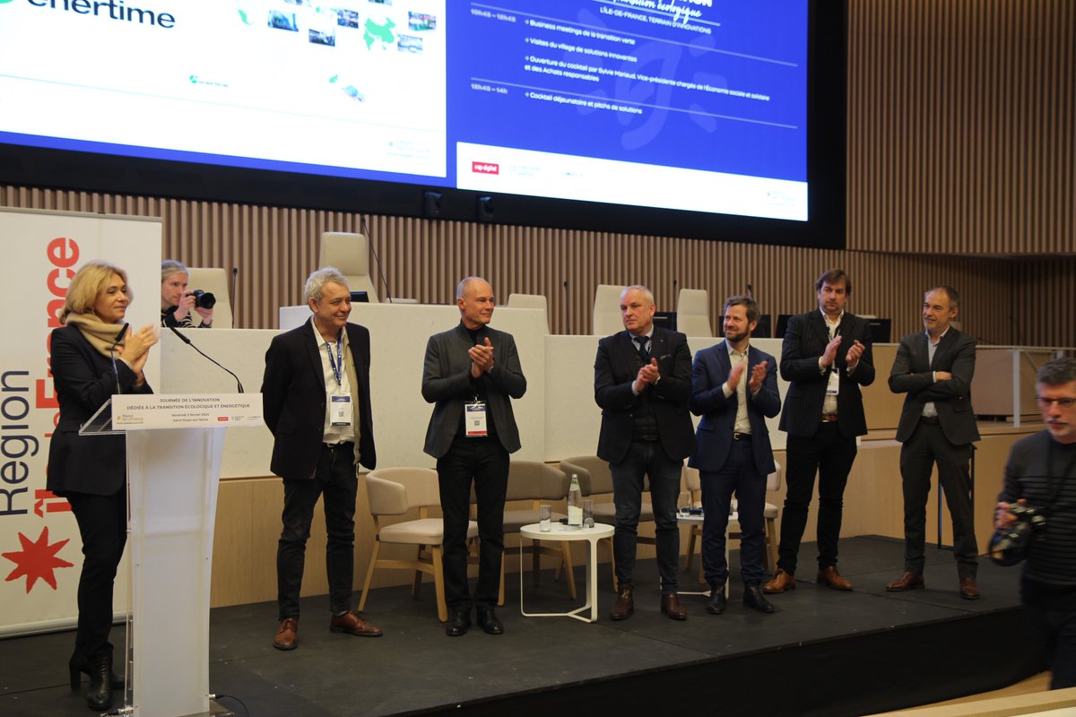 Région Île-de-France (@iledefrance) on Twitter photo 🌍 Dans le cadre de l'accueil des Jeux de <a href="/Paris2024/">Paris 2024</a>, la #RégionIDF a réalisé un appel à solutions pour la #décarbonation d'infrastructures sportives avec <a href="/solarimpulse/">Solar Impulse Foundation</a>.
Porteurs de solutions d'#économie d’#énergie, les lauréats <a href="/ENERTIME/">Enertime</a> et <a href="/stolect_fr/">STOLECT - Clean Electricity Storage</a> ont reçu leurs trophées. 🌍 Dans le cadre de l'accueil des Jeux de <a href="/Paris2024/">Paris 2024</a>, la #RégionIDF a réalisé un appel à solutions pour la #décarbonation d'infrastructures sportives avec <a href="/solarimpulse/">Solar Impulse Foundation</a>.
Porteurs de solutions d'#économie d’#énergie, les lauréats <a href="/ENERTIME/">Enertime</a> et <a href="/stolect_fr/">STOLECT - Clean Electricity Storage</a> ont reçu leurs trophées.