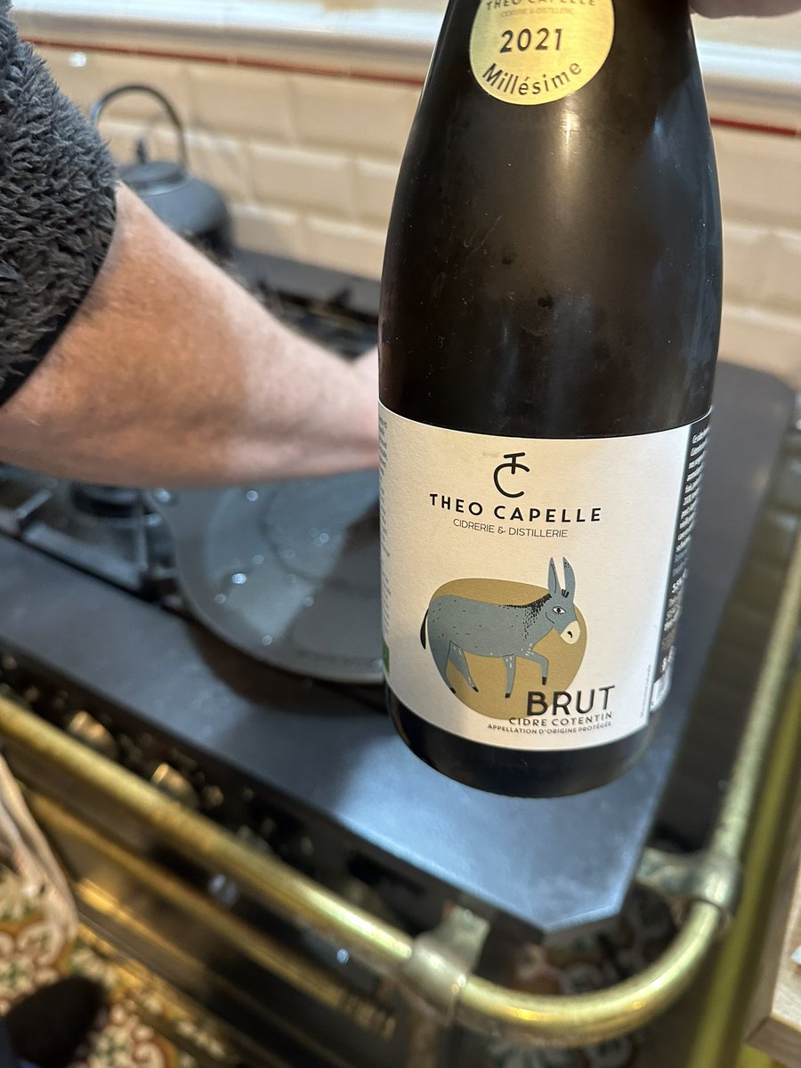 Chablis et Chartreuse🎀 tweet media