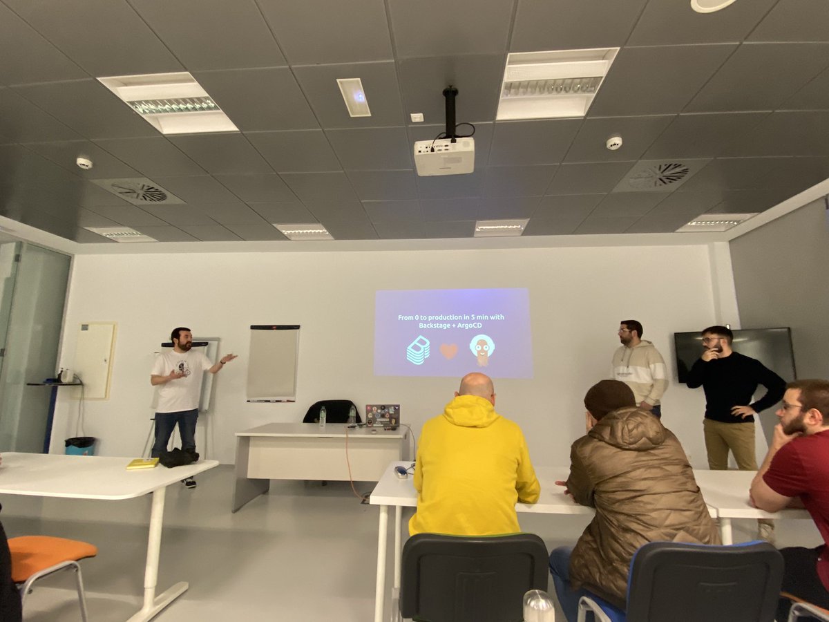 Creando tu developer platform de 0 a producción con Backstage y Argocd.

Gran charla de <a href="/xoanmallon/">Xoán Mallón</a> <a href="/mknet_/">Manuel Cañete</a> en <a href="/dotnetters/">DotNetters Zaragoza</a>