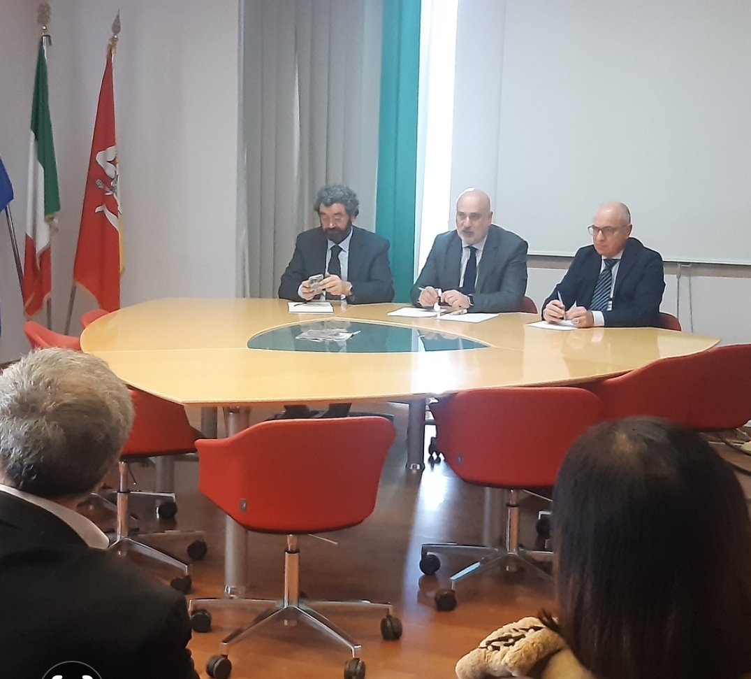 Emergenza Pediatria di Avola, il commissario Caltagirone dispone azioni immediate per il mantenimento dell'importante servizio per la zona sud del Siracusano
asp.sr.it/default.asp?id…