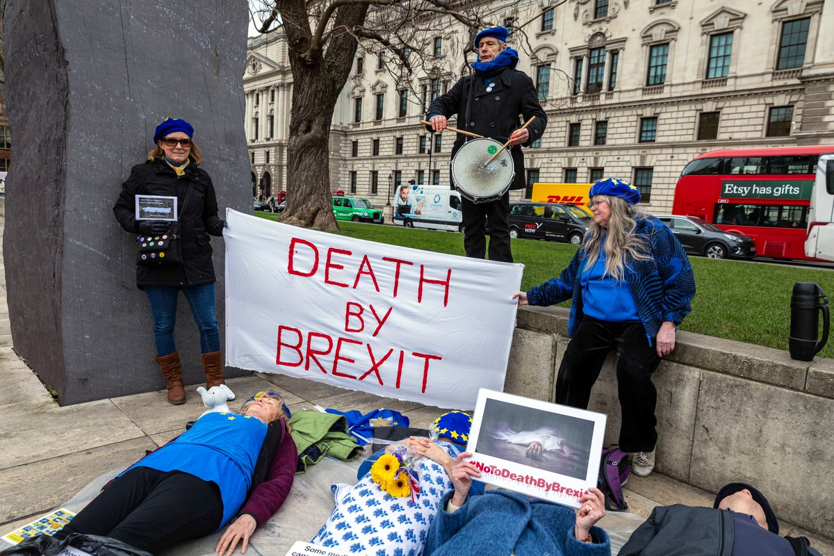 WendyNowak's tweet photo. @kiasazand This is LIFE-THREATENING!!! #RejoinEMA #DeathByBrexit #BrexitMedShortages https://t.co/ElmNO8mKwN