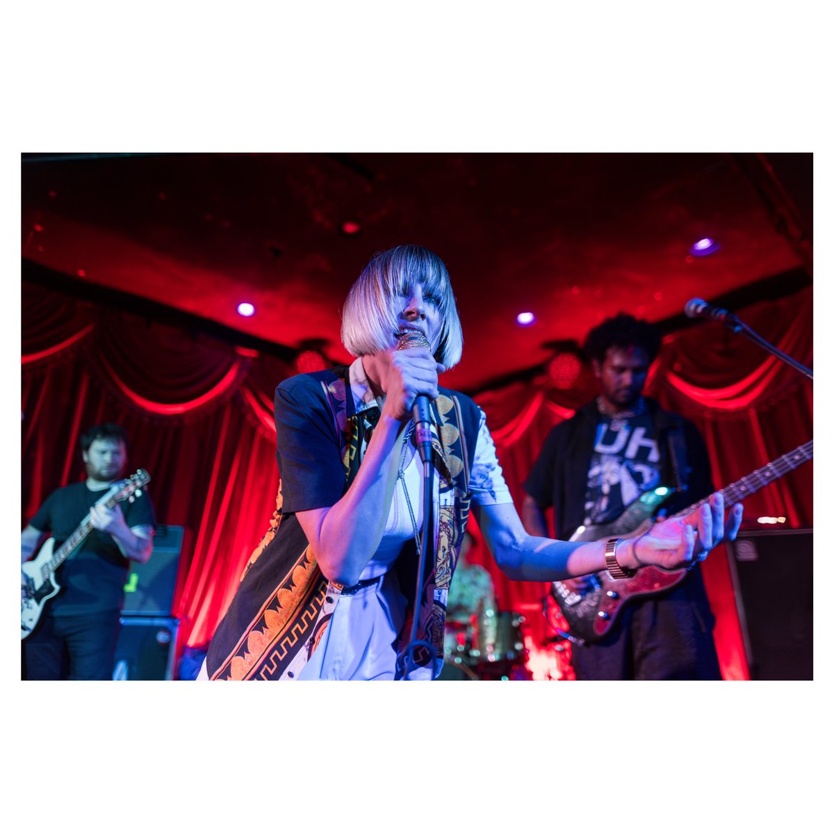 methodman13's tweet image. Super fun time last night at @alexsbar with @brokenbabybaby @TeaEaterTV @izbnd and … butter? LOL.
.
Full photo galleries and reviews of each perform will get posted to the website in due course, so stay tuned.
.
#DKLPHOTOS 
#Blurredculture 

instagram.com/p/C22q8ddplMi/…