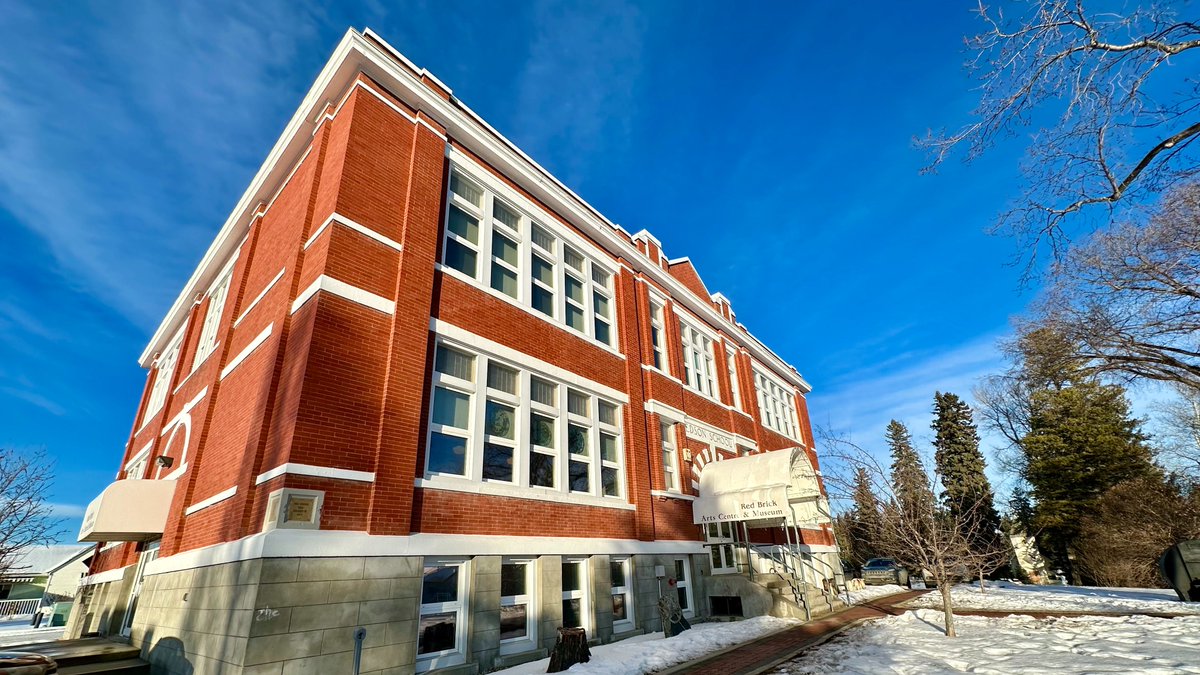 ROAD TRIP! We're in Edson west of #yeg this week. Come along for the ride Sunday at noon and 11 a.m. Monday on #cbc TV📺and @cbcgem. @townofedson @YHCounty #ab #adventure