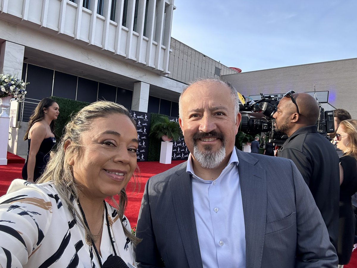 NormalindaOfcl's tweet photo. Always look forward to working the @HOUSportsAwards with the @deportesnation team.  Don’t forget to check out the interviews online https://t.co/CtuCBAoBsQ https://t.co/6d5rgQN5b0