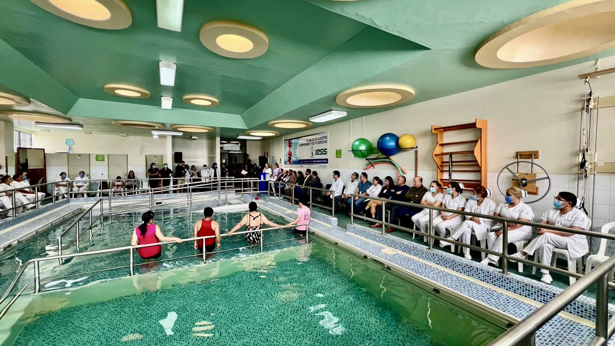 FranklinRojasT's tweet photo. ¡La recuperación de nuestros pacientes precisa una atención integral e infraestructura de calidad! 🏥

Luego de cinco años, hoy volvimos a abrir las puertas de la piscina de la Unidad de Terapia Física y Rehabilitación del @IESSHJCA, como parte de los programas terapéuticos. 🏊 https://t.co/5DCCsJVmrG