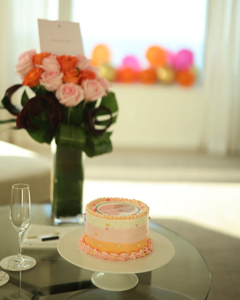 FSChicago's tweet image. Allow our team to customize your celebration during the month of love. From personalized sweets to decadent floral displays, grand gestures shine brighter at #FSChicago.