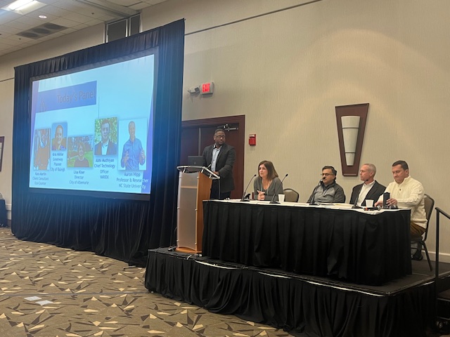 Panel led by Alex Godette of RRS: Kris Nikfar, Lisa Kiser, Aaron Hipp, Abhi Muthiuan, Kara Martin

Making Users Count

#ncprdc #FlashbackFriday