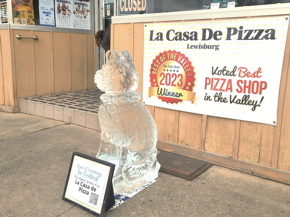 CCScans's tweet photo. This is CCS's fourth year lending manpower &amp; a forklift to the Lewisburg Ice Festival❄️This is Carl's third year moving blocks of ice and ice sculptures for the festival. Thanks for volunteering to help Carl!!! https://t.co/lP7ZJQdq4o