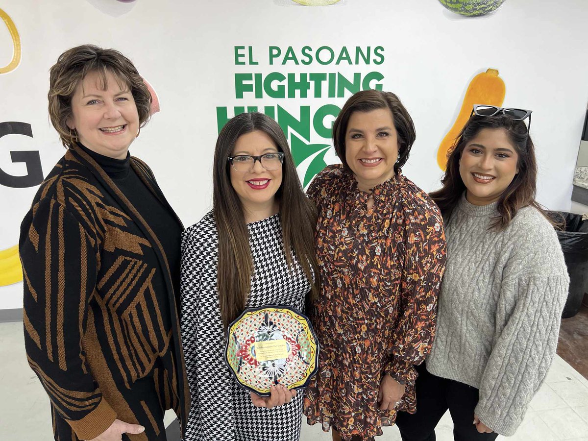 RepMaryGonzalez's tweet image. The El Pasoans Fighting Hunger Food Bank serves 160,000 food insecure people in the #ElPaso region. Thank you for recognizing my work during this past session. My office will always fight to end food insecurity and is supporting monthly initiatives for the food bank.#txlege #HD75