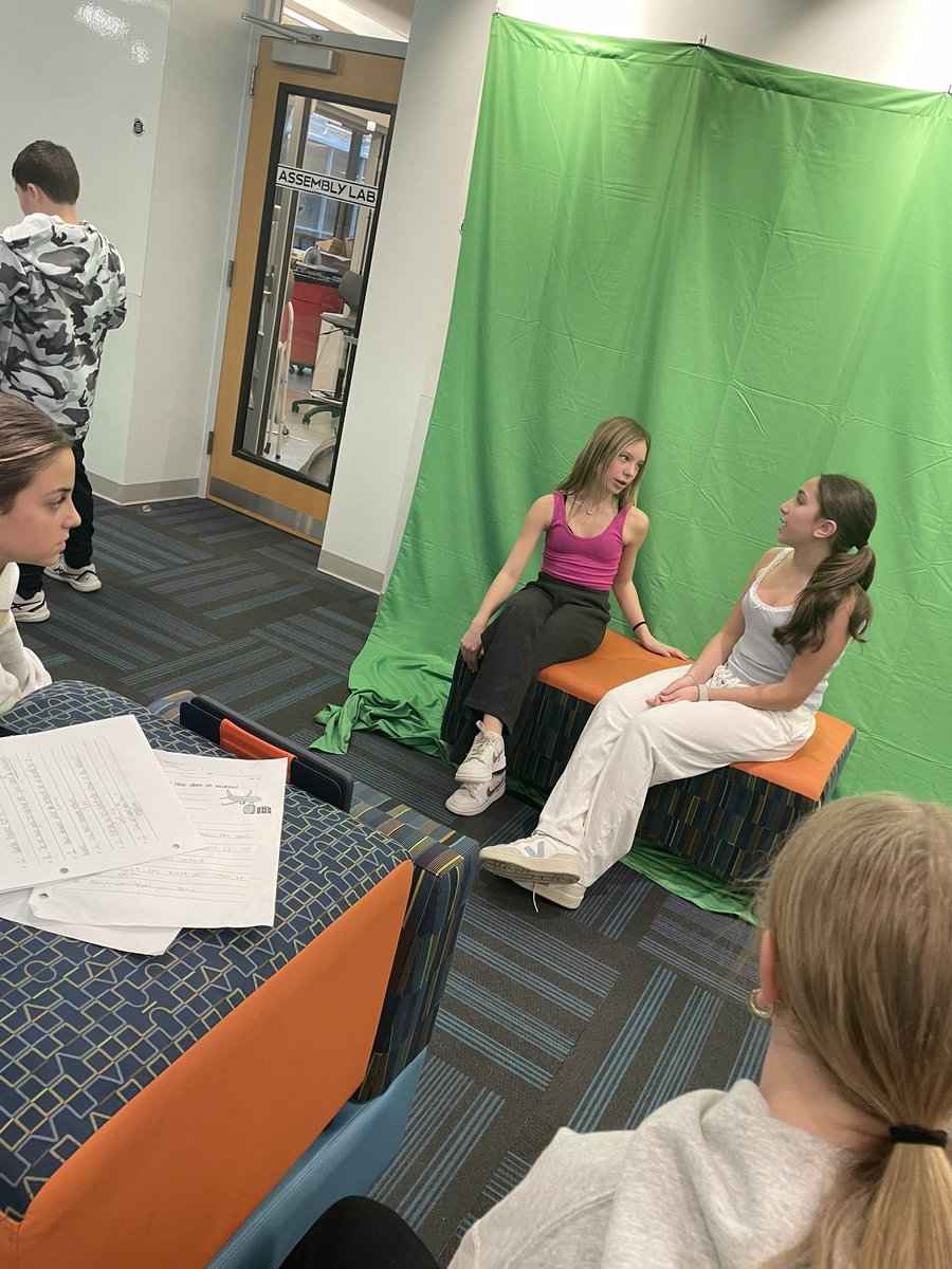 Mademoiselle Dell tweet media