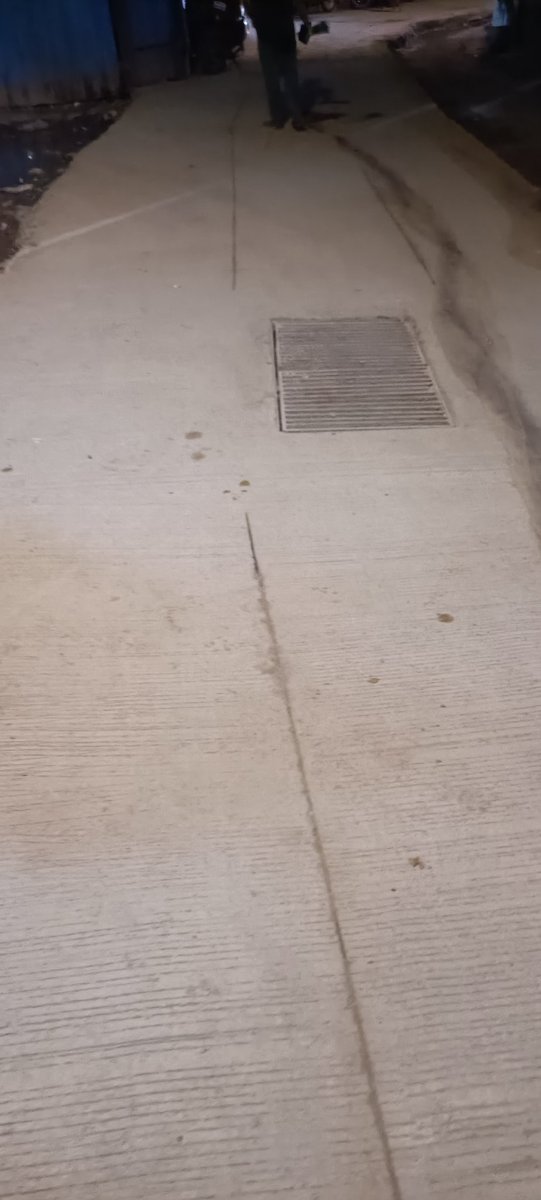 igramghat's tweet photo. Last 1day is raod is done No water #curing is done proper done at GB LANE #VALNAI #MALAD WEST #MUMBAI 64
@mybmcWardPN @mybmc @IqbalSinghChah2 @mybmcRoads @sejalpdesai @iGopalShetty @ANILGALGALIRTI @AslamShaikh_MLA @yogita_koli 
@AjitPawarSpeaks https://t.co/CSGq9Tinw6