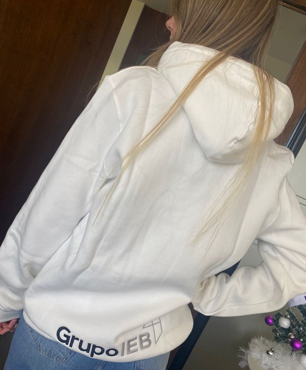 IebMas's tweet image. El que ya invirtió en buena tecnología, puede invertir en lo que quiera😉 ¿Quién quiere sorteito de un buzo IEB+? 🚀 150 RT y sorteamos 5 entre los RT 🚀