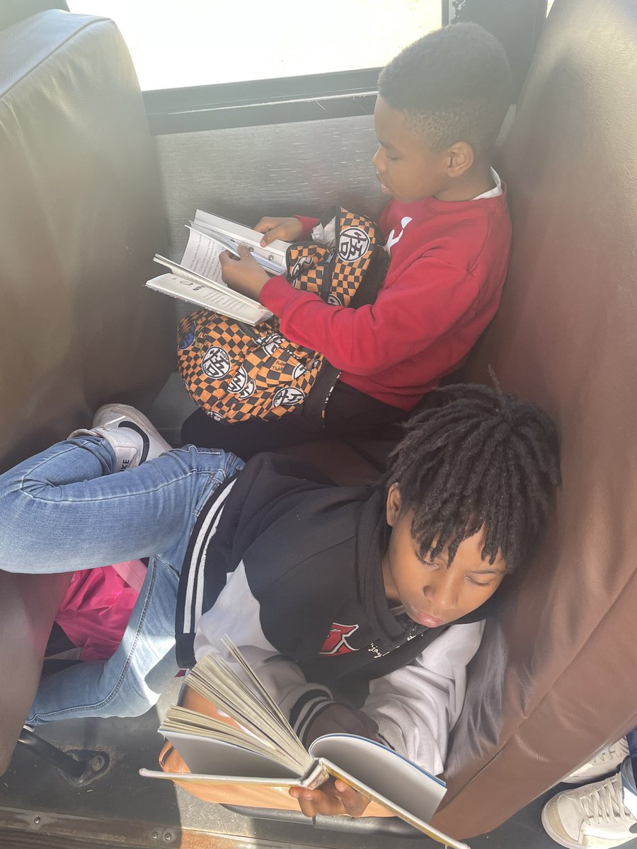 Lesllie Dowling tweet media