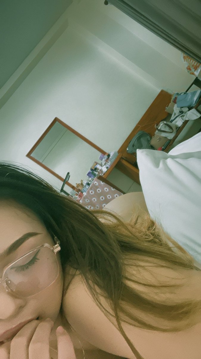 02_thesecond's tweet photo. Good night 😴😘🌙 #กระบี่ #อ่าวนาง https://t.co/zzbaV7bKnp