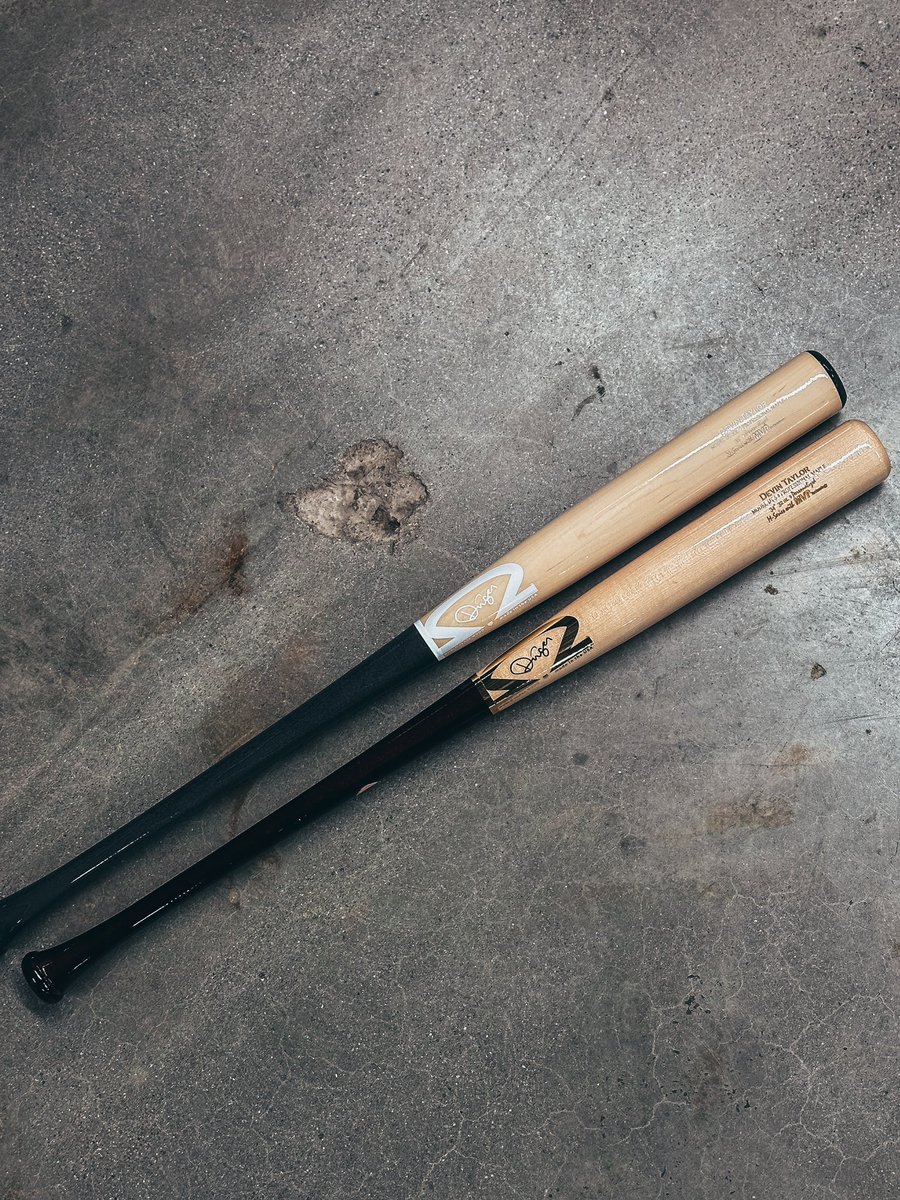 HDLNS's tweet photo. A huge shoutout to @DINGERBATS and @devindadude_4 for top-notch craftsmanship and dedication to excellence in every swing. Commitment to quality and innovation shines through in their product, and we're honored to have them as one of our newest vendors. https://t.co/KRVBXfCmrX