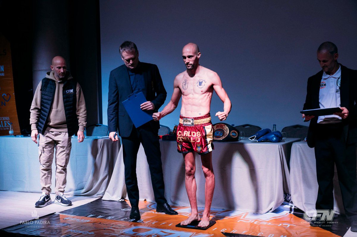 coellomuaythai's tweet photo. 💥 Peso OK 👌 ✅ 56,7kg ⏳
👨‍⚕️ Con la guía de @mariomorenonutricion ha sido un corte fácil, gracias!! 🔝 🔝 

♥️ Mañana a dar mi 100% para que todo salga bien! Vamos 👏🏻 👏🏻 https://t.co/BvjB2i893O