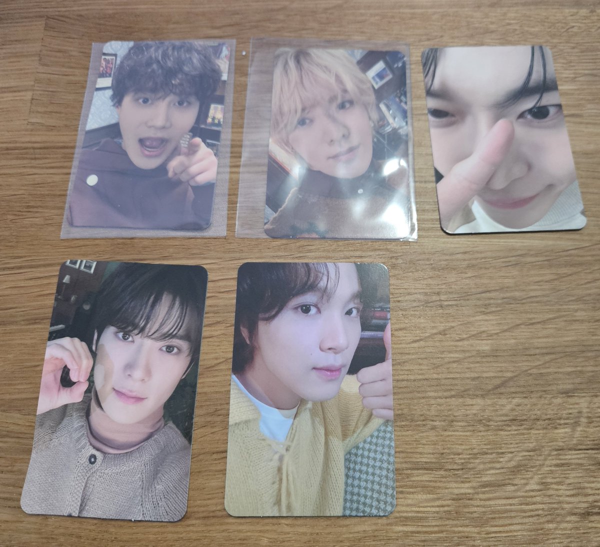 n32889391's tweet photo. NCT 127 Be There For Me wtt

have: Taeil Johnny Yuta Doyoung Jaehyun Mark Haechan

want:
 Taeyong (Walmart only)
 Jungwoo (Target, Walmart)

🌎USA / CANADA

dm me if interested https://t.co/AtyyZ26kUS
