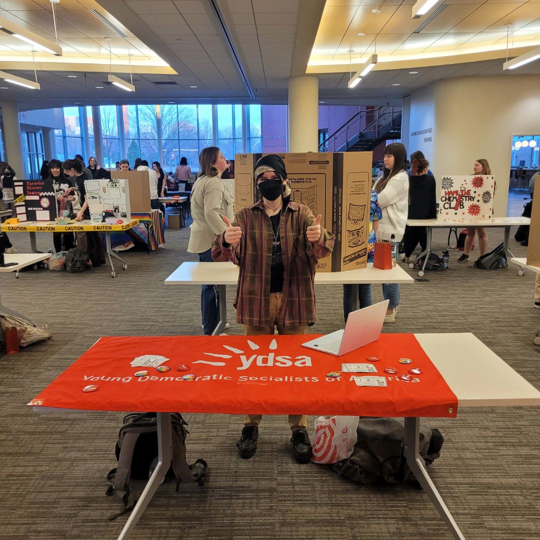 We had a great time talking to students at the Hamline University Spring 2024 Org Fair! If you are interested in joining, fill out our interest form in our bio. An email will be sent out in the coming days regarding information for the upcoming spring semester!

#joinydsa