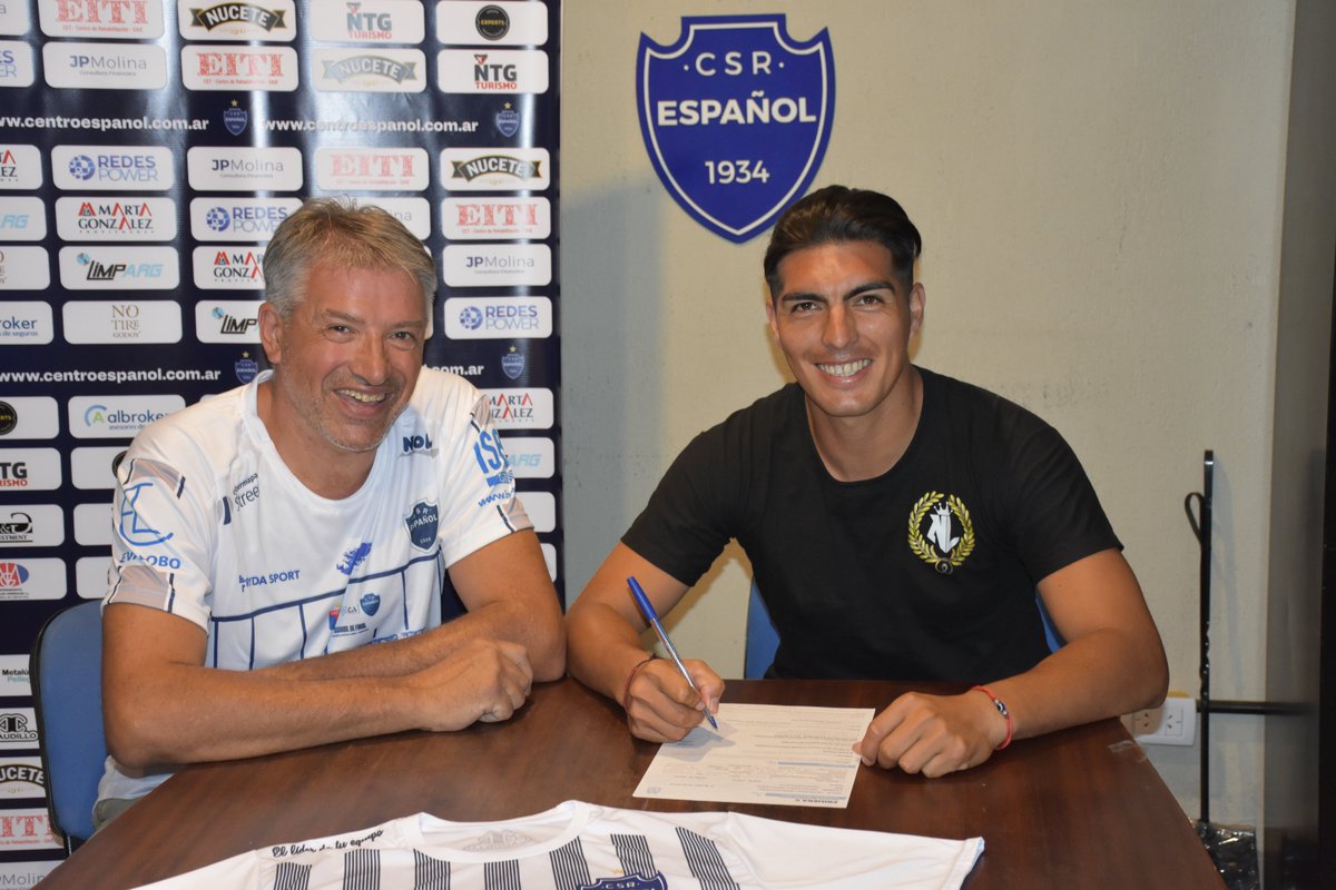 𝗣𝗨𝗦𝗜𝗘𝗥𝗢𝗡  𝗘𝗟 𝗚𝗔𝗡𝗖𝗛𝗢

Tabaré Benítez, Nahuel La Sala, Emiliano Millaman y Nicolás López estamparon su firma junto al Presidente Daniel Ledesma y sellaron su vínculo con Centro ¡Éxitos chicos, a seguir haciendo historia!

#VamosCentro #CentroEstáActivo