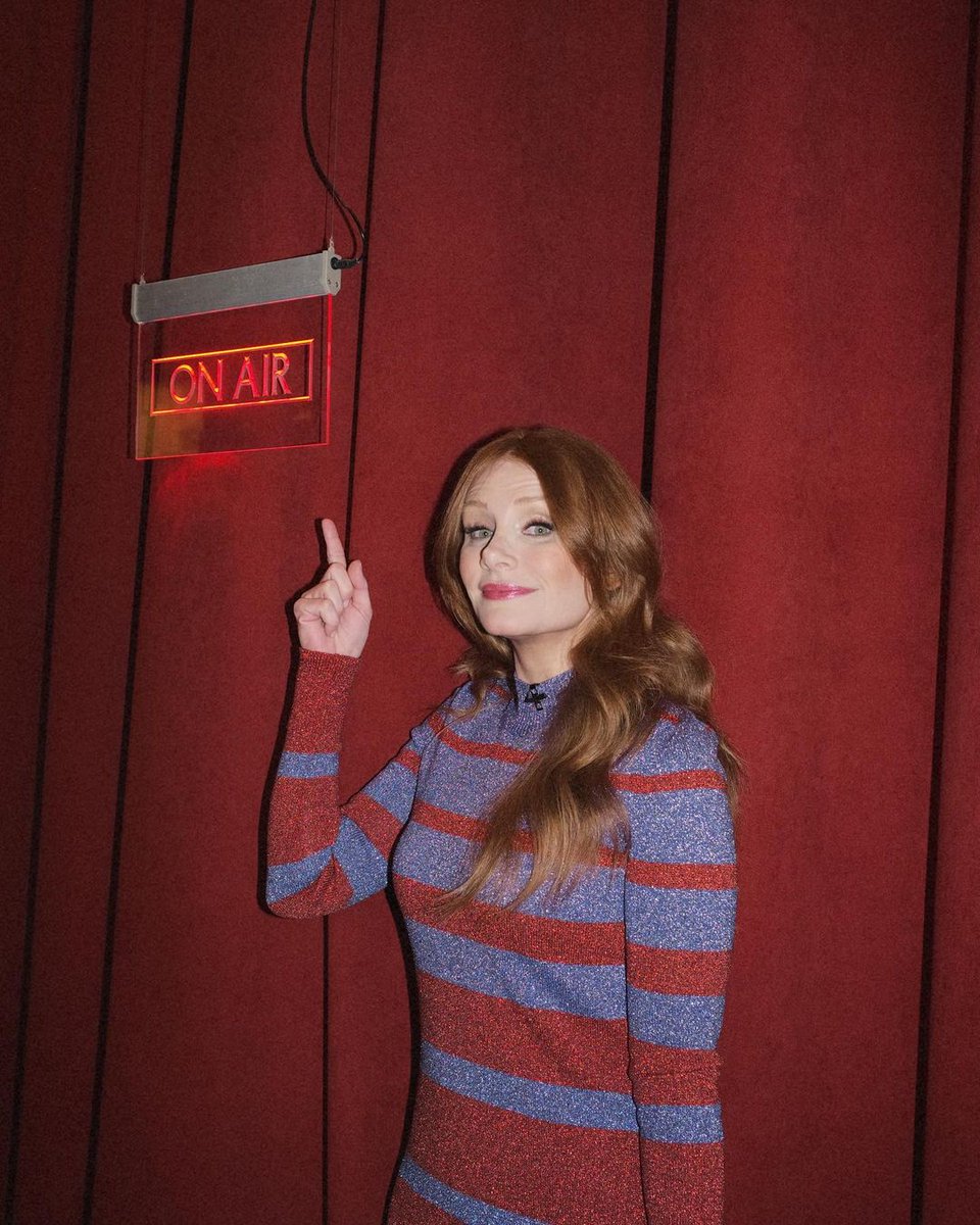 BryceDallasHowardNet tweet media