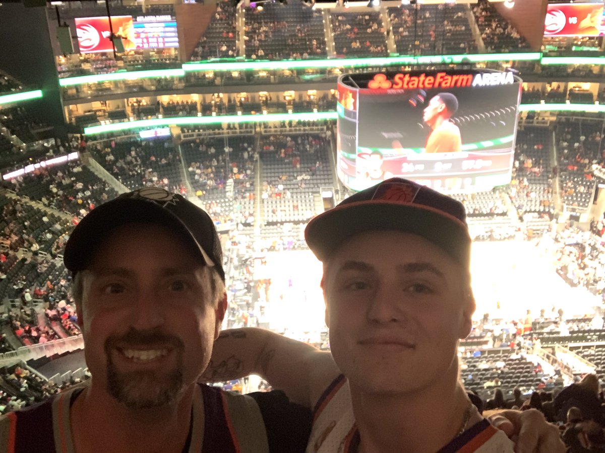 Traded the couch for the stands tonight. Go Suns!!!
#couchsidefam