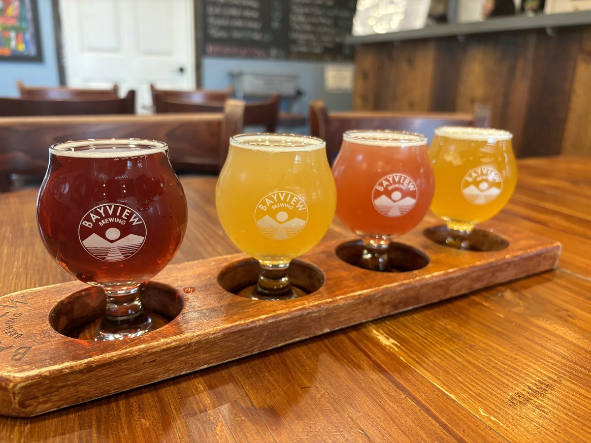 pastiscam's tweet photo. Happy Friday all π» first visits to @BayviewBrewing and #RADBrewing with a return to #FernAndCedar π» A great day!!
@IAmCarlJensen @gord_newton @GordieLogan @StonerMay @andmanrocks @BCAleTrail @TheGrowlerBC @craftbrewjester @VictoriaBeerBuz @tforshner #BCCraftBeerQuest https://t.co/2HlJzaw2Jy
