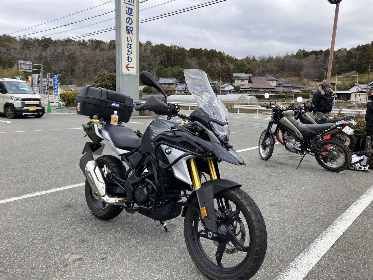 CT125_Ushimatsu's tweet photo. さ、どっち行こ
#310GS https://t.co/WYcdblnEf1
