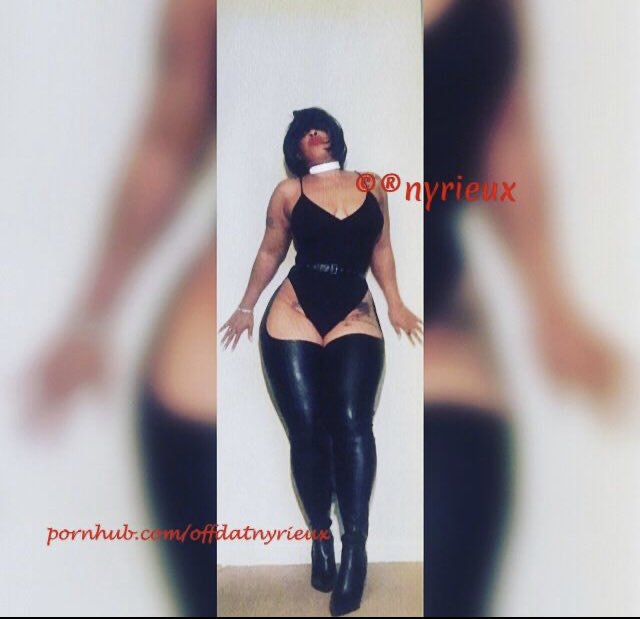 🤭 #flashbackfriday https://t.co/Mqmxfqcdo5<a href="/tag/flashbackfriday"class="tags">#flashbackfriday</a>