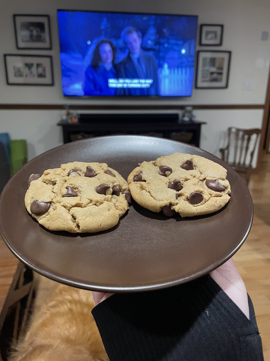 jess824's tweet photo. #groundhogday #pbchocchipcookies #toworldpeace https://t.co/eOLAxgpYZt