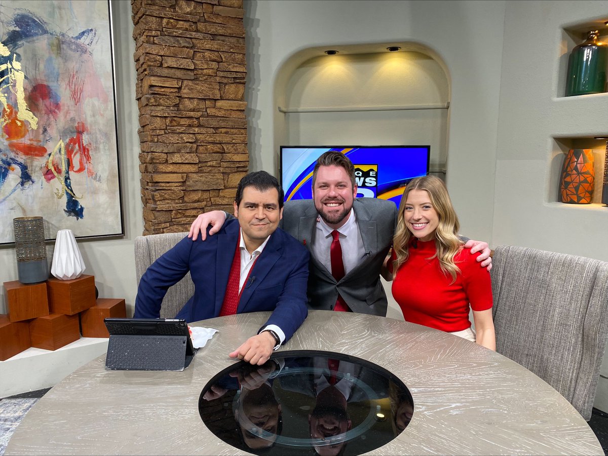 krqegarate's tweet photo. Nearly 45% of women over age 20 are living with some form of cardiovascular disease. #AmericanHeartMonth #WearRedDay #NMGoRed
@AHANewMexico https://t.co/NuXuw0eLAZ