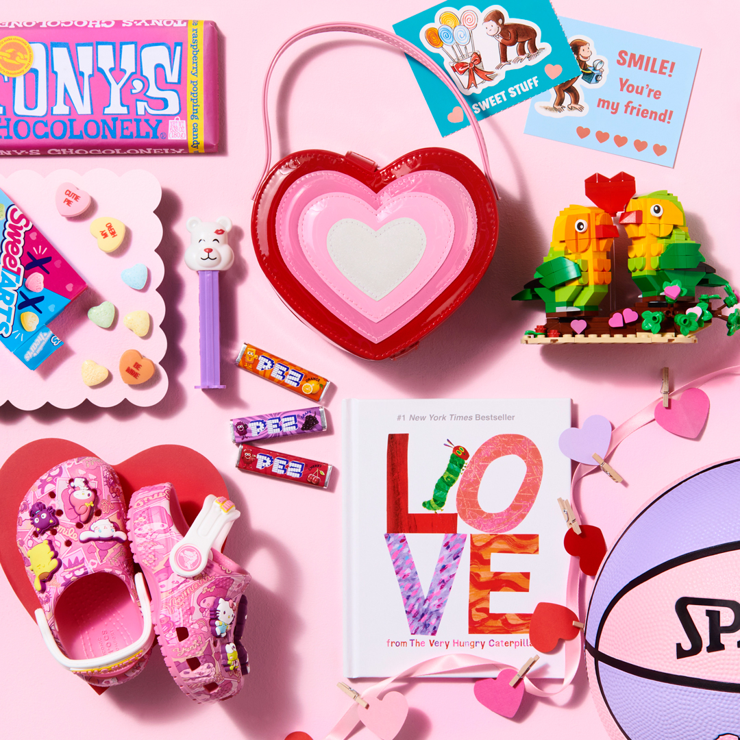 amazon's tweet photo. Get your kids Valentine's Day ready for celebrations with family and school friends. From cute merch to sweet treats, find it all here. https://t.co/lyZN5d2QuS https://t.co/qAde1tdFlP