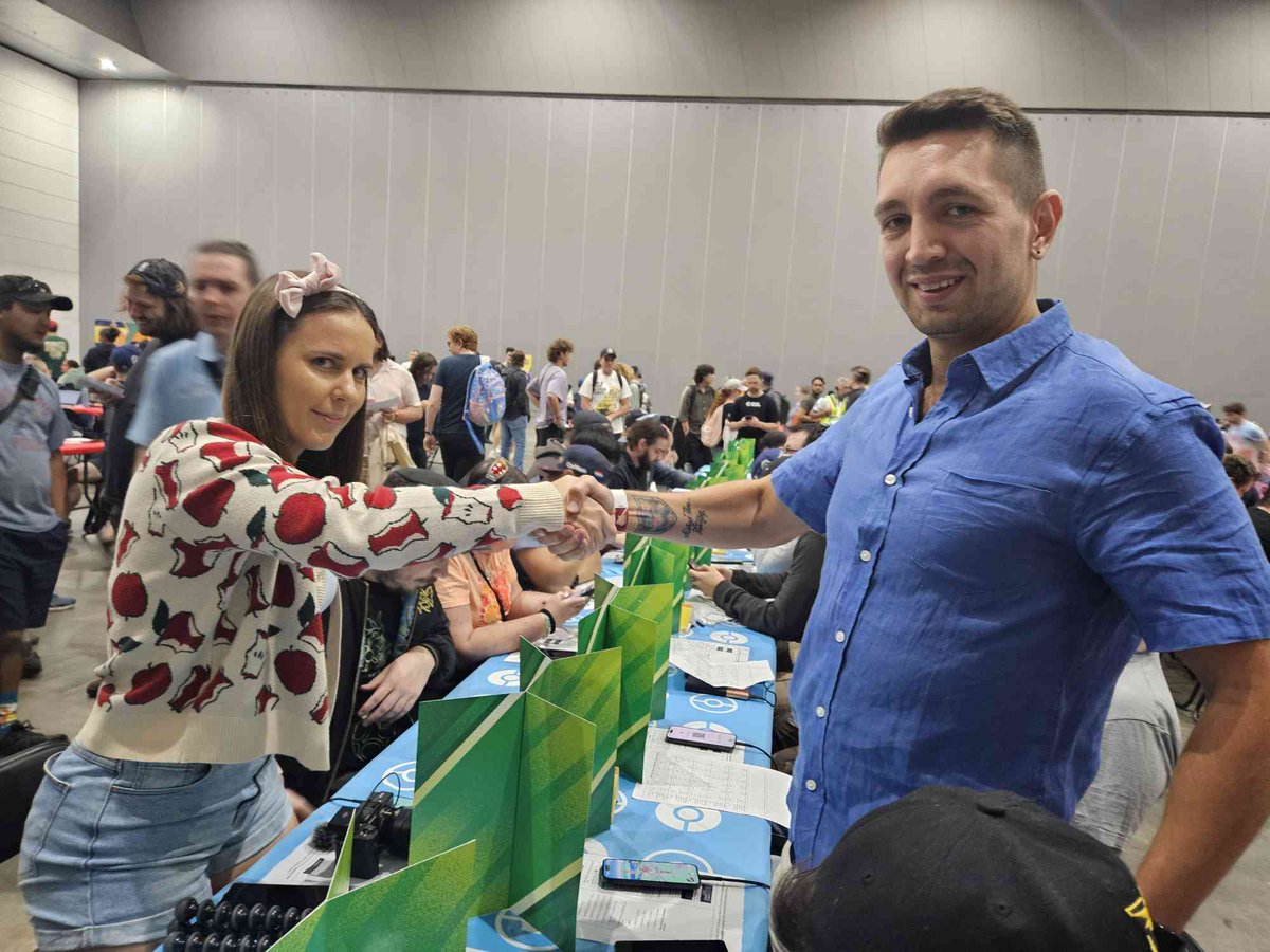 _ZoeTwoDots's tweet image. Good luck to all the battlers at Melbourne Regionals this weekend! #Pokemon 

Let's go Wailmer VS. Worlds Top 10 @GOHubAvrip for my first set! 😂