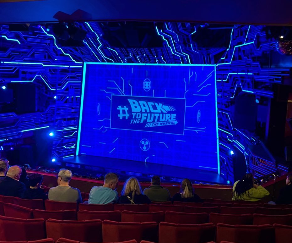 It may have taken us 8 hours to drive to London today, but tonight was awesome! What a show @BTTFmusical 🌟🌟🌟🌟🌟 We loved the flying car! Some real jaw dropping special effects- well worth a visit. #FlowStateCreate @Bradford_YJS #backtothefuture