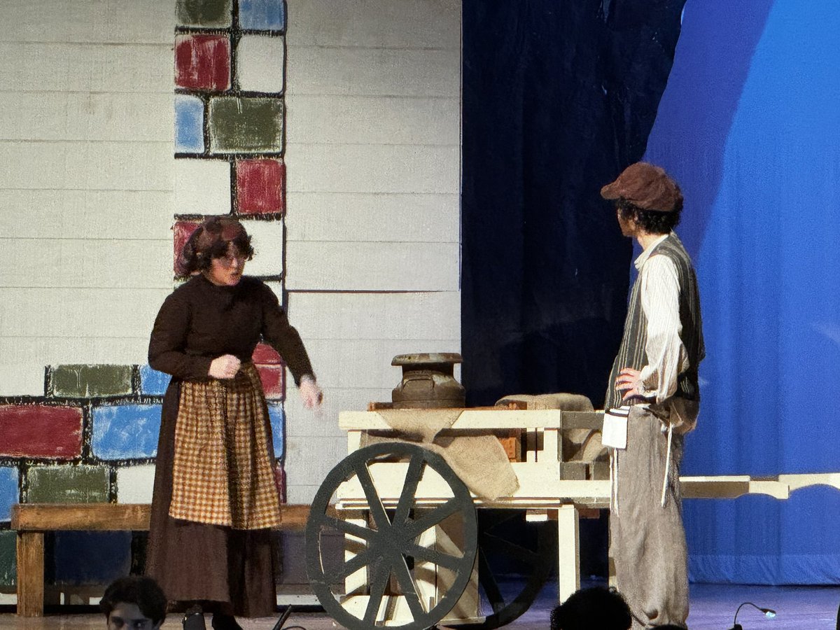WPTigerPride's tweet photo. Great performance by our theatrical Tigers! #FiddlerontheRoof #WProud https://t.co/xl3DHu0EI2
