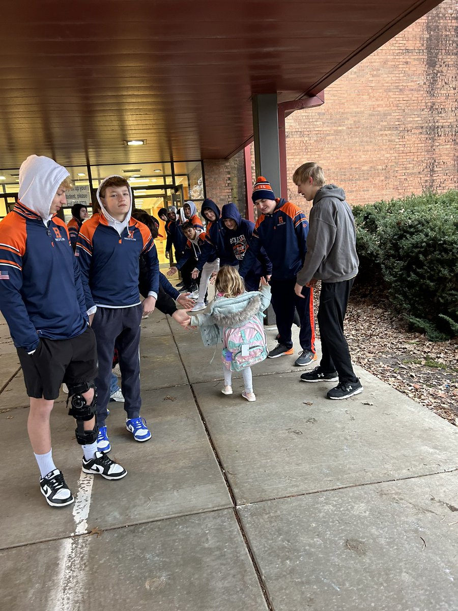Adrienne_VF's tweet photo. RHS Wrestling brought the energy this morning! These athletes welcomed our students with cheers, high-fives, and some stellar dance moves! We wish them the best of luck tomorrow at Regionals! ✨🚀 https://t.co/QI6a1BTQnX