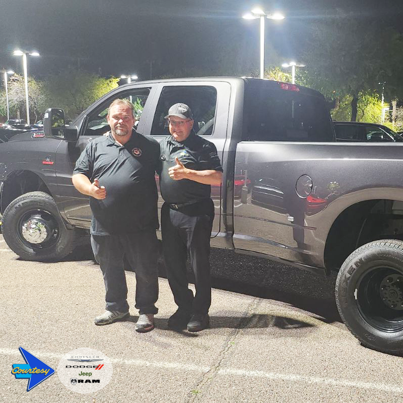 CourtesyCDRSS's tweet image. Michael Brock needs trucks for his excavation business like this awesome 2024 #Ram3500, assisted by new sales person, Dr. Steve Hefter. Interested in a quality #CourtesyCDJRSuperstitionSprings vehicle, call Dr. Steve at 480-569-2991. #TheCourtesyWay #CourtesyCDRAZ #DrHefter4CDJR