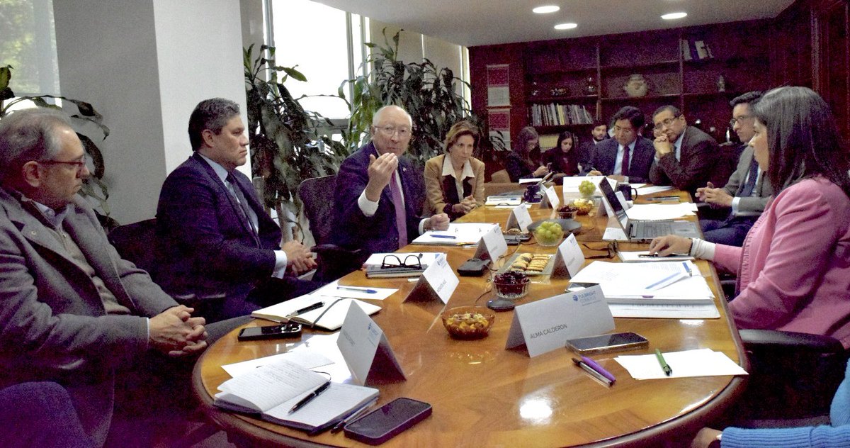 Comexus's tweet photo. En primera sesión de 2024, la Junta Directiva de #COMEXUS conformada por @USAmbMex, @r_velascoa, @maspeb, @AdelValleP, @stephanievalenc @SEP_mx, entre otros, definió los objetivos del año. https://t.co/0fcx1eyFNZ